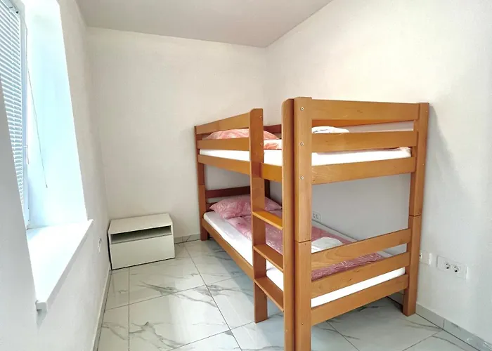 דירה Zara קופר