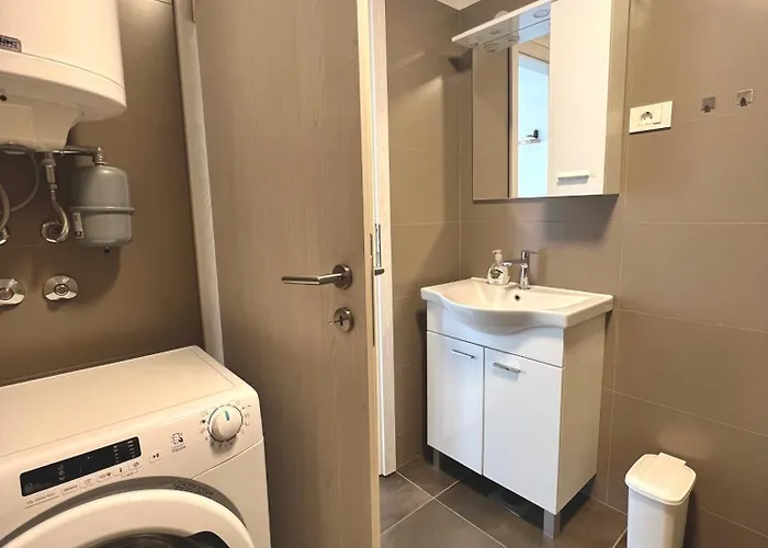 Zara דירה קופר